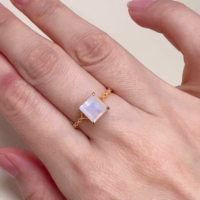 ロイヤルグラムムーンストーンリング