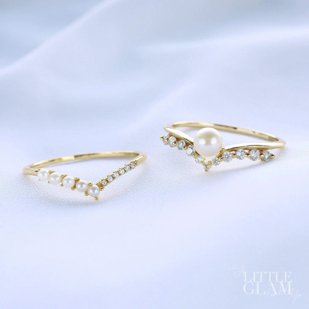 Purity Pearl V Ring Pearl & Cubic Zirconia